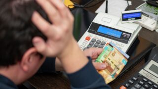 Депутаты предложили смягчить условия кредитования МСБ в Казахстане