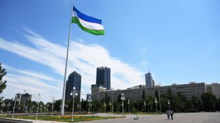 Глава государства передал поздравления народу Узбекистана в связи с Днем независимости