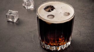 Казахстанцы увеличили расходы на алкоголь на 13%