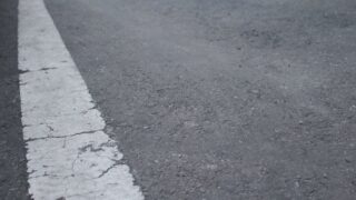 Разбитый асфальт и дорожные проблемы в Туркестанской области