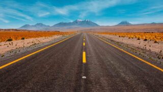 Проблемы с участком трассы Астана-Алматы: Задержки в завершении стройки