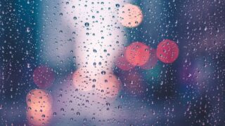 В 11 областях Казахстана предупреждают о шторме с туманом, дождями и заморозками