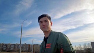 Комик Нурлан Сабуров был задержан в аэропорту Шереметьево