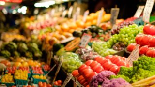 В Алматы появится больше мест, где можно будет купить продукты дешевле