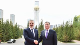 В Астане проводят встречу главы МИД Казахстана и Турции