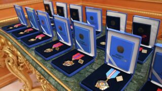 В Казахстане сменят названия у медалей и наград с надписью «Елбасы»