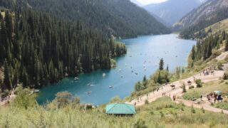 За лето Казахстан посетили 448 тысяч иностранных туристов