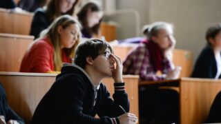 К 2040 году только 15% выпускников в Казахстане смогут рассчитывать на грант