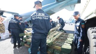 Казахстан отправляет самолет с гуманитарной помощью в пострадавший от землетрясения Афганистан