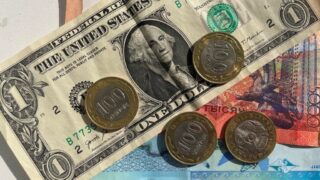 Курсы доллара, евро и рубля в обменниках Казахстана на 26 октября