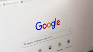 Microsoft обвиняет Google в использовании нечестных методов для доминирования на рынке онлайн-поиска