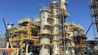 На АНПЗ начали производство бензина и дизельного топлива