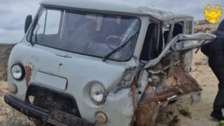 Пассажир УАЗа погиб в результате ДТП с большегрузом в Атырауской области