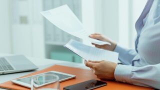 Почему не надо платить «помогайкам» при оформлении банкротсва в Казахстане