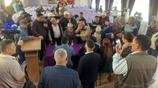 Слушания по повышению тарифа на электричество в Актау прошли со скандалом