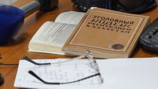 Уголовное дело возбуждено после избиения десятиклассника в школе в Кушмуруне