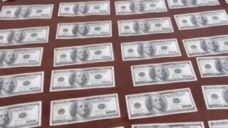 В Казахстане начали досудебное расследование по факту хранения и сбыта поддельных долларов США