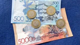 На KASE доллар в 11:00 продавался выше отметки в 474 тенге 5 июля 2024 года