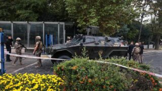 Взрыв прогремел в центре Анкары около здания МВД