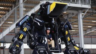 Японская компания разработала робота, похожего на Gundam, цена которого составляет $3 млн