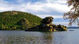 Большинство казахстанцев не могут позволить себе отдыхать внутри страны