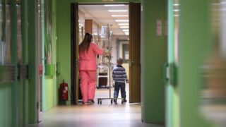 Число специальных центров для помощи в развитии детей достигло 100 штук в Казахстане