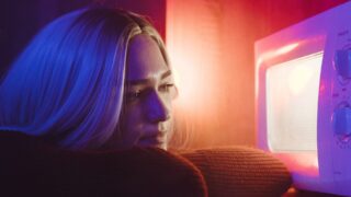 Толстеем от радости, худеем от проблем: как эмоции влияют на наше тело