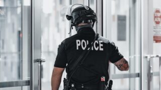 Испанская полиция ликвидировала банду, устроившую мошенничество на 25 млн евро