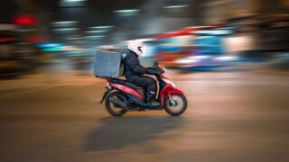 Курьеры в Алматы нашли способ обмануть работодателей