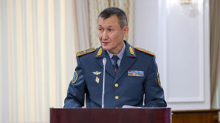 Министр по ЧС Сырым Шарипханов вылетел в Алматы