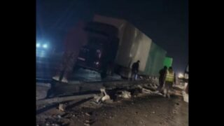 На капчагайской трассе перевернулся грузовик