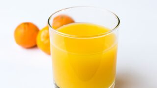 Определены напитки, которые могут увеличить вероятность развития деменции