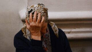 Пенсионерка в Астане лишилась миллиона тенге из-за мошенников