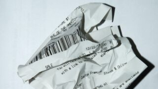 Платят ли казахстанцы за штрих-коды на товарах