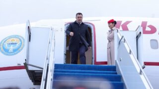 Президент Кыргызстана Садыр Жапаров прилетел в Астану
