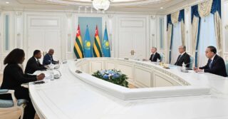 Прошли переговоры в узком составе президентов Казахстана и Того