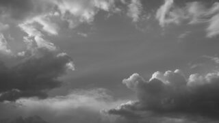 Штормовое предупреждение: туман, гололед и порывы ветра — прогноз погоды на 10 ноября в Казахстане