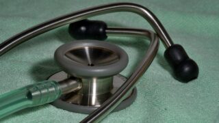 Стало известно, кому следует провериться на рак легкого