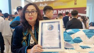 Учитель труда из области Абай занесена в «Книгу рекордов гиннеса»