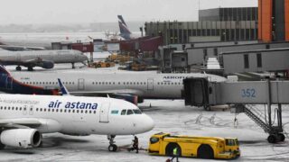 В авиакомпании Air Astana заявили о росте нарушений правил поведения среди пассажиров
