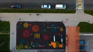 В густонаселенном микрорайоне Алматы появилась комплексная пешеходная зона