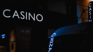 В Казахстане могут ввести запрет на посещение госчиновникам игорных заведений