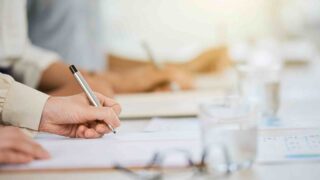 Лишь реальные производители смогут участвовать в госзакупках с нового года