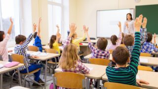 В южных регионах Казахстана могут открыть казахстанско-российские школы — Токаев