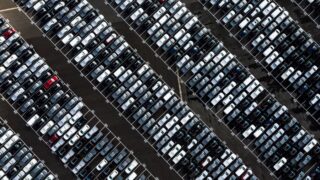 Автомобили без легализации на сумму 400 млн тенге ввезли в Алматы по «серой схеме»