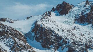 ДЧС предупреждает казахстанцев об опасности лавин в горах близ Алматы