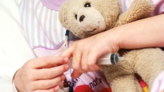 Спасателей вызвали на помощь девочке в Алматы