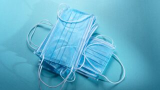 Фейковые сообщение об обязательном ношении масок распространяются в Казахстане