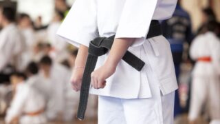 Фонд «Халык» поддержал международный турнир по карате в Алматы