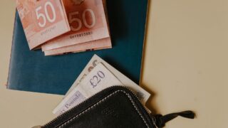 Фунт снижается после публикации данных о ВВП Великобритании